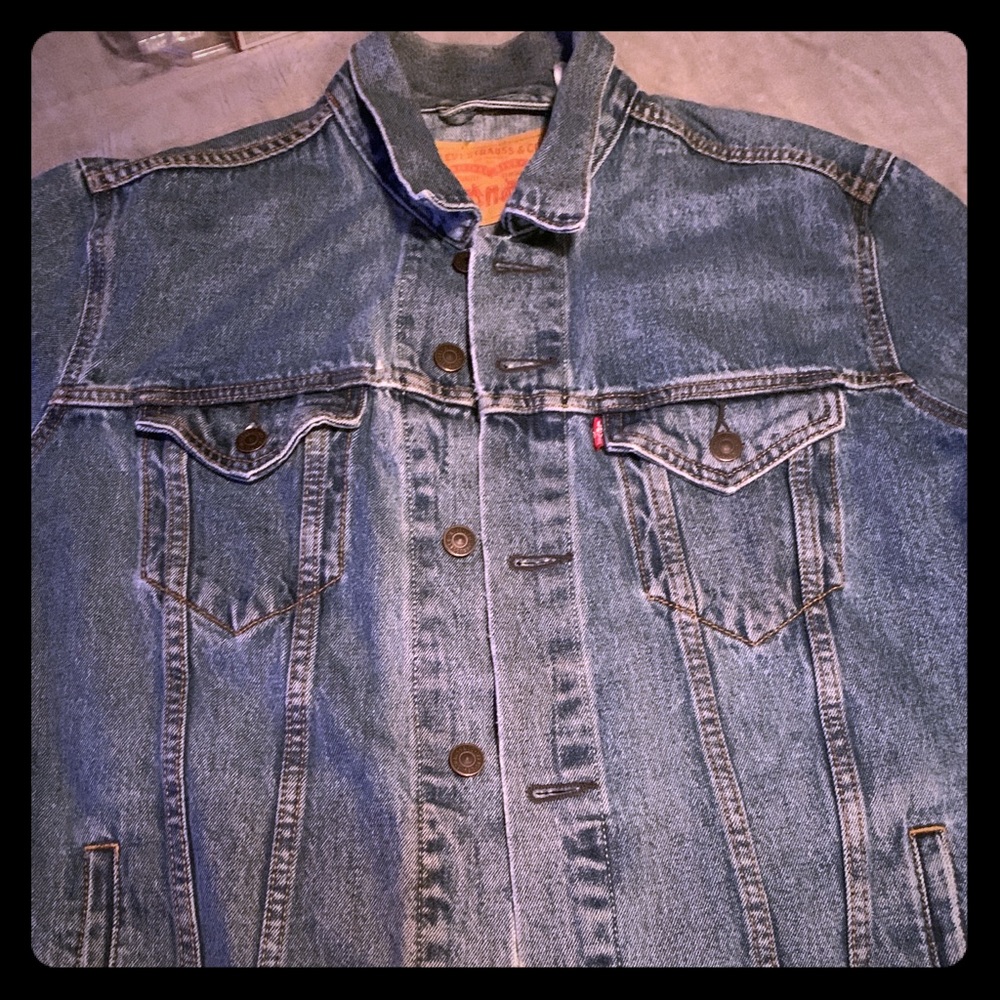 Levi Trucker Jacket